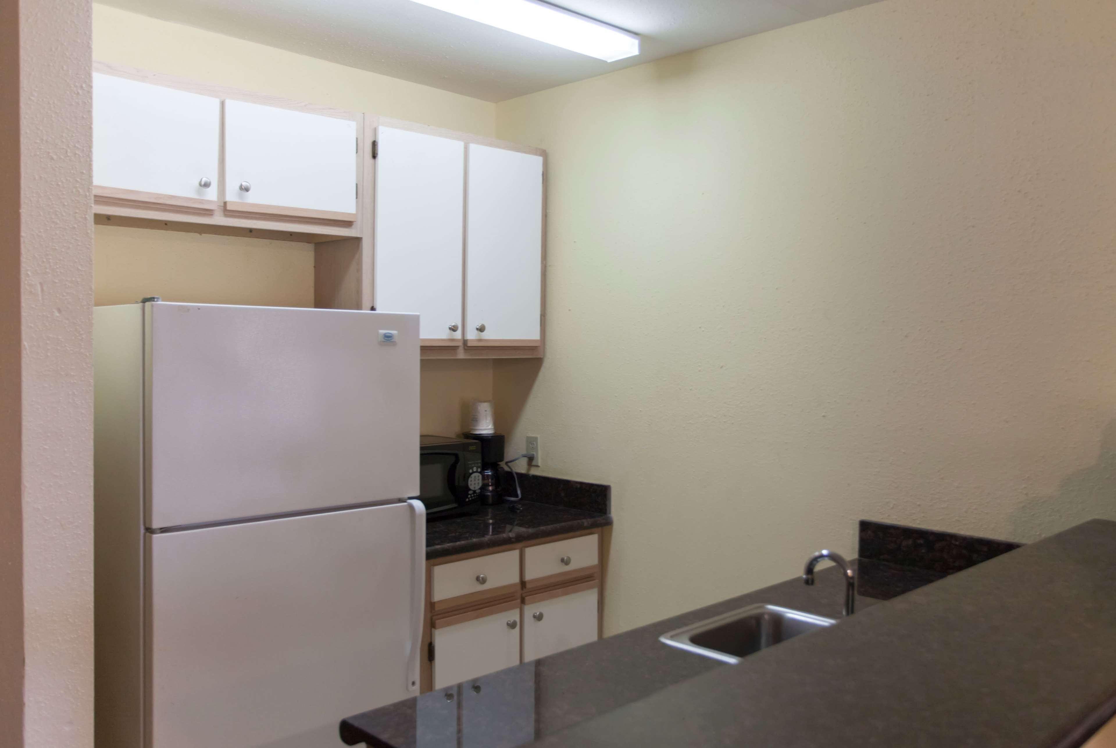 דה וודלנדס Days Inn By Wyndham Shenandoah מראה חיצוני תמונה